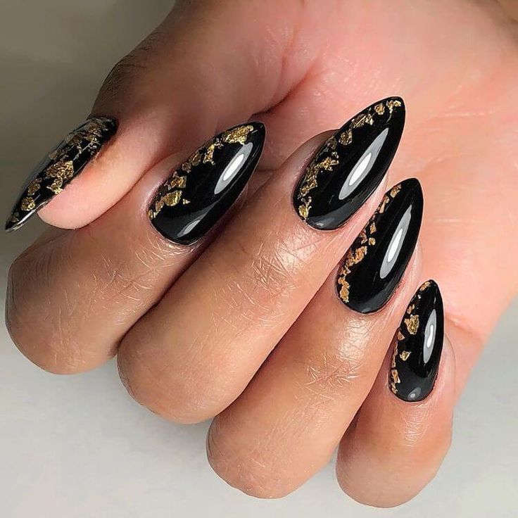 Gilt Noir